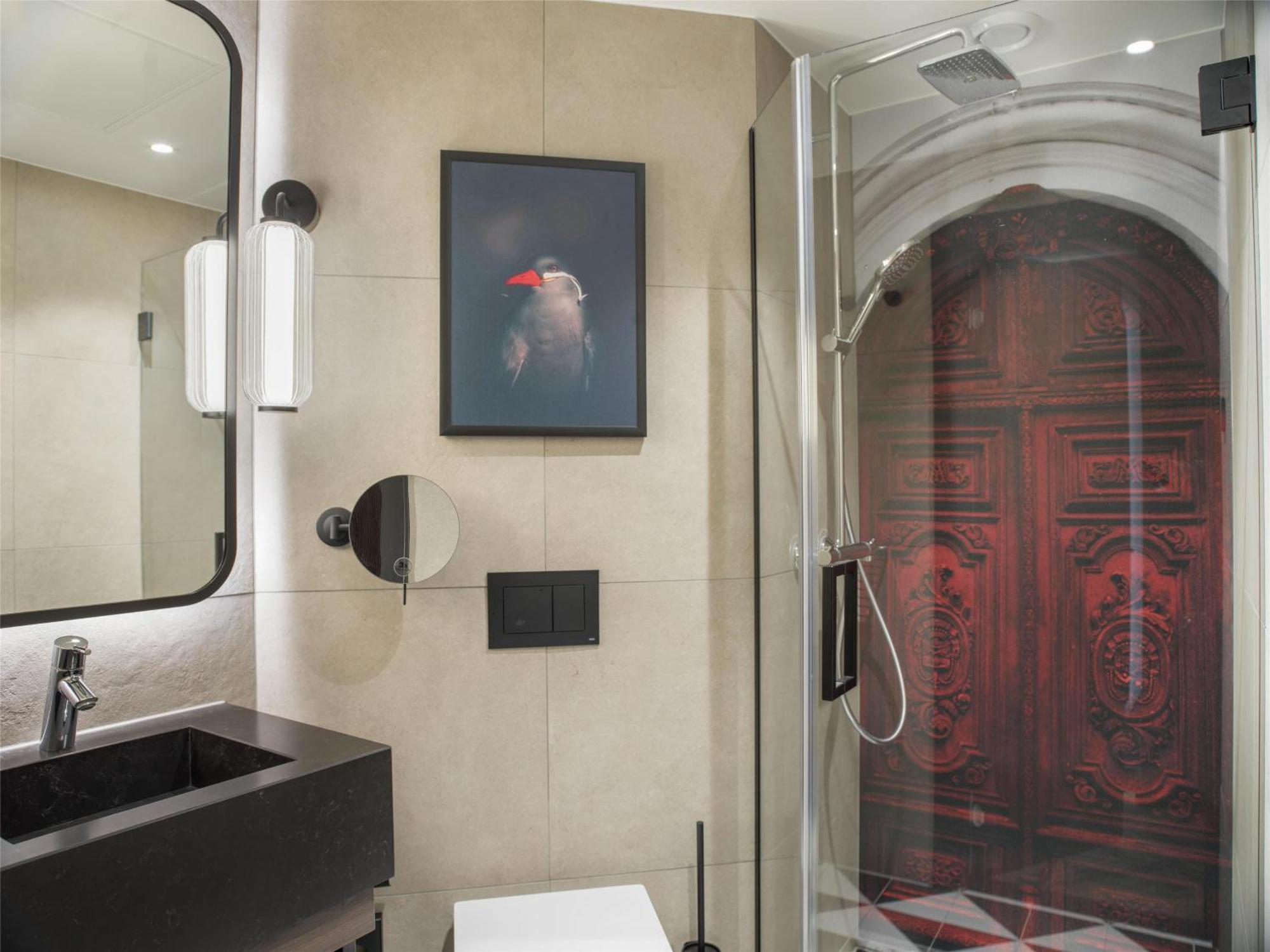 Hotel Radisson Red Centre, A Verified Net Zero 4*