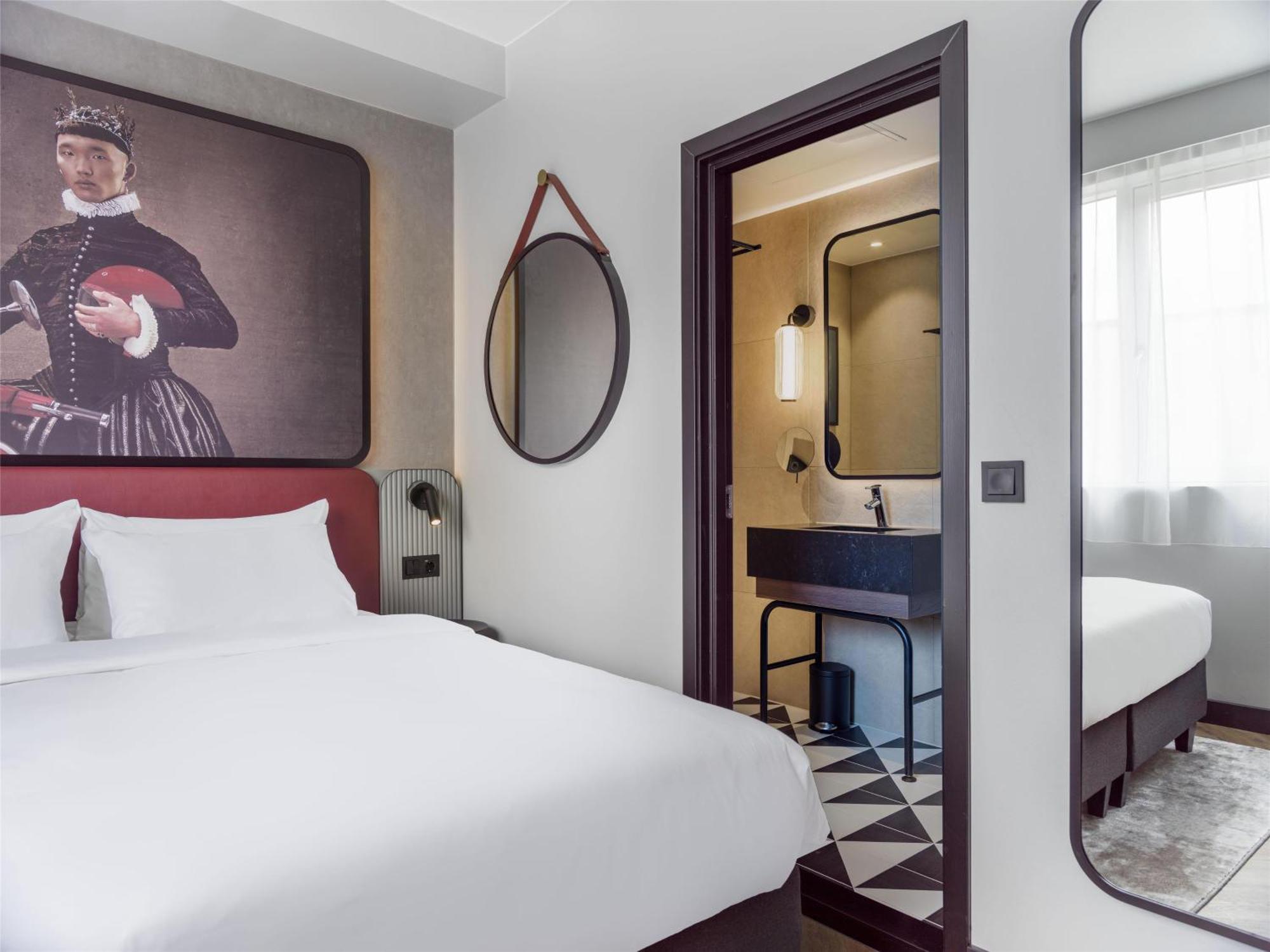 Radisson Red Centre, A Verified Net Zero