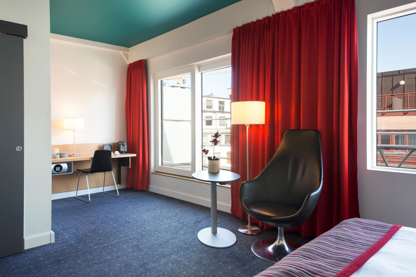 Radisson Red Centre, A Verified Net Zero Hotel 4*